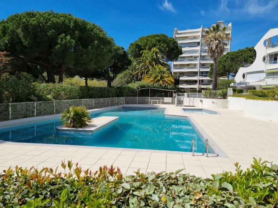 Superbe T2 Tout Confort 3 Etoiles, Entierement Renove Avec Piscine, Parking, Clim, Wifi, Netflix La Grande-Motte Exterior foto