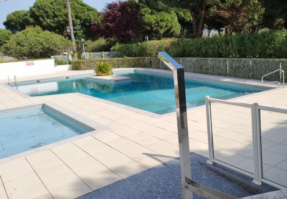 Superbe T2 Tout Confort 3 Etoiles, Entierement Renove Avec Piscine, Parking, Clim, Wifi, Netflix La Grande-Motte Exterior foto