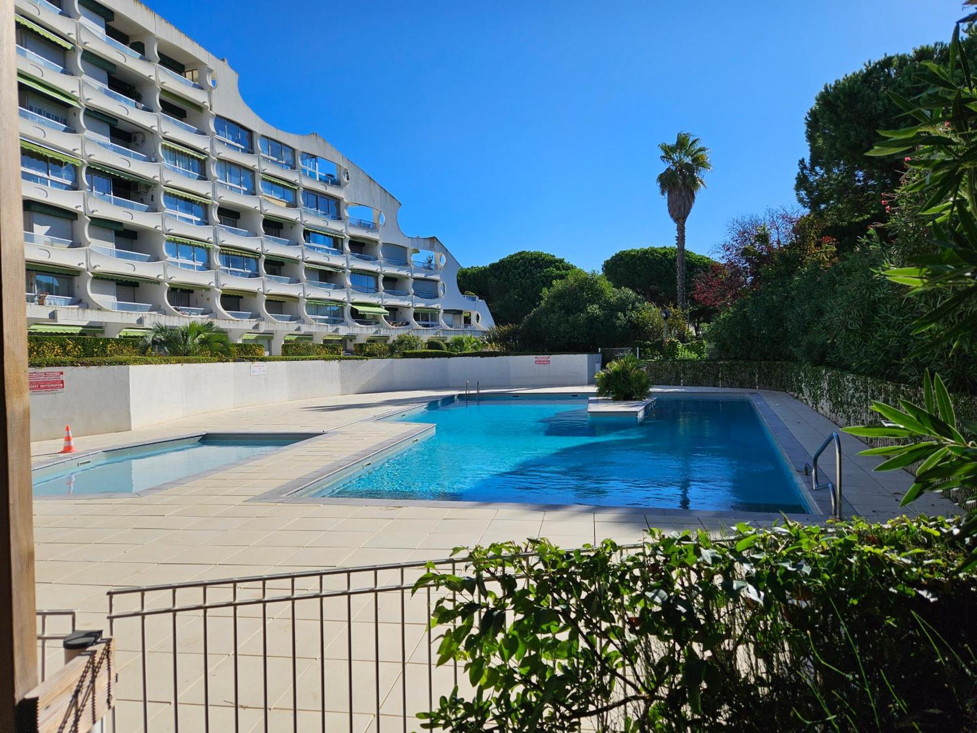 Superbe T2 Tout Confort 3 Etoiles, Entierement Renove Avec Piscine, Parking, Clim, Wifi, Netflix La Grande-Motte Exterior foto